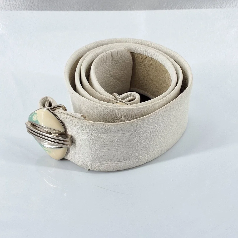Unbranded vintage cream